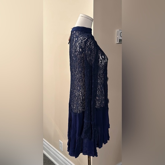 FREE PEOPLE Cobalt Blue Tell Tale Lace Eyelet Tunic/ Dress Size extra small - Picture 9 of 11